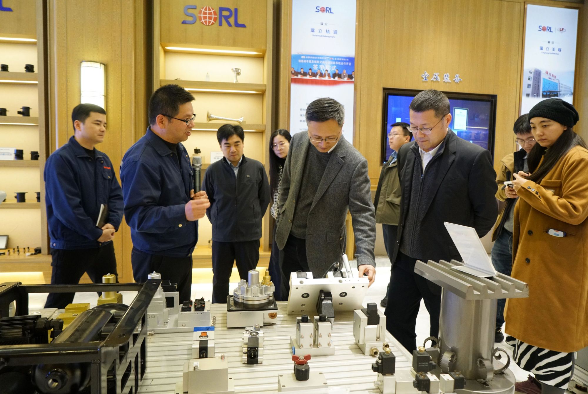 浙江省委政研室副主任马斌一行调研瑞立集团